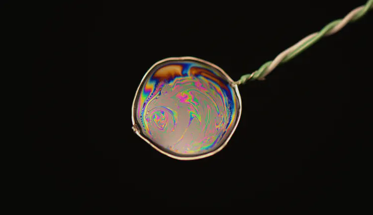 cooling_circular_soap_film_2648.jpg
